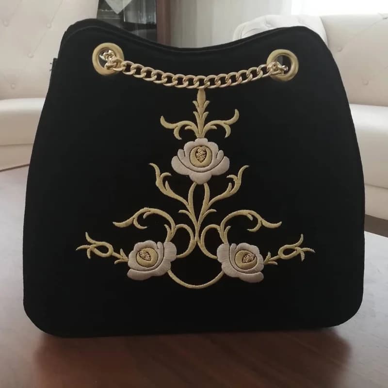 Maraşişi nakışlı çanta