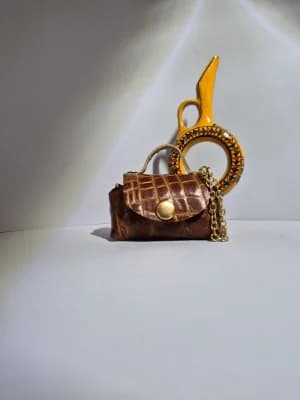 Gogo Charm Çanta Aksesuarı Mini Çanta Hakiki Deri Acı Kahverengi