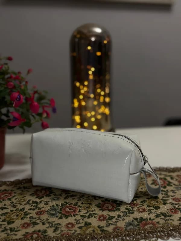 Gogo Makyaj Kozmetik Çantası Beyaz Parlak