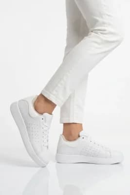 Beyaz Bağcıklı Unisex Spor Ayakkabı
