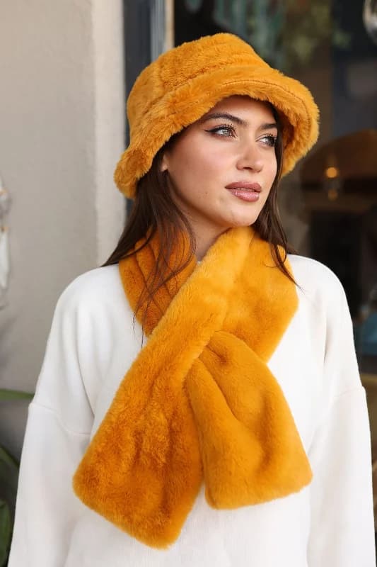 Kadın Peluş Kaşkol Boyunluk Atkı RKB-01 Kırmızı