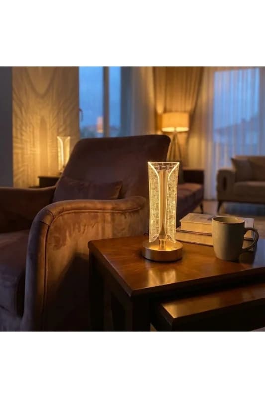® İki Yandan Kavisli Silindirik Çizgi Model Kristal LED Masa Lambası – Dokun