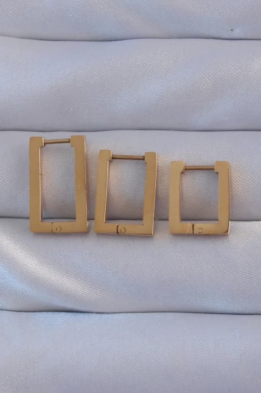 Gold Renk Dikdörtgen Çelik Küpe Seti 1 Adet