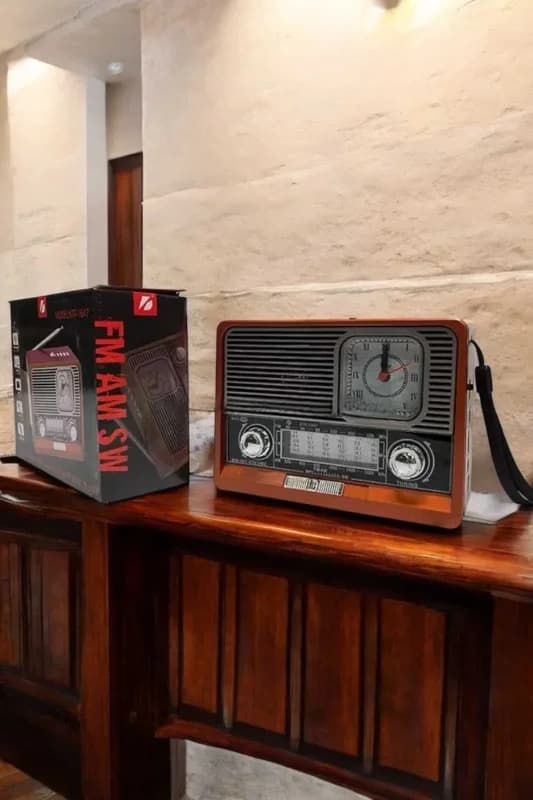 Bluetooth Bağlantılı Radyo Usb Girişli 8 Band Tasarım