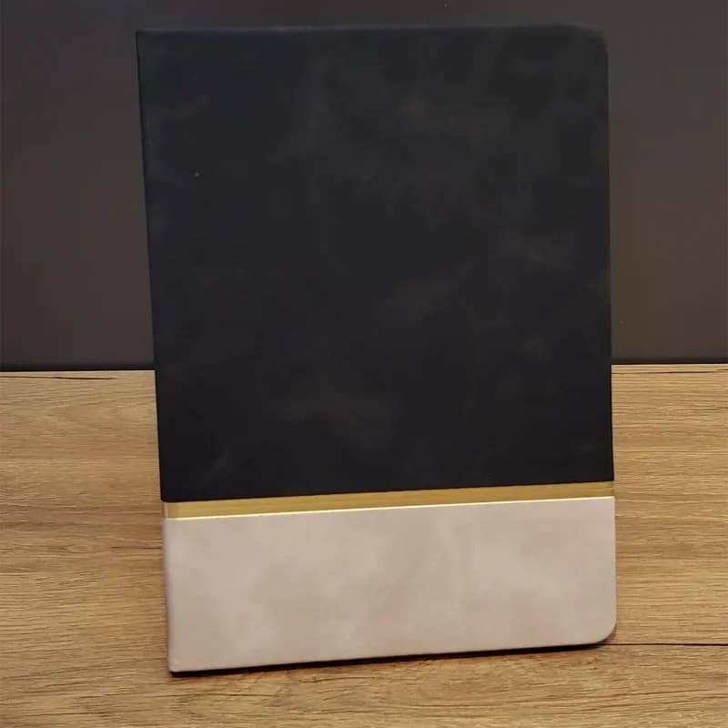 Şık Siyah Çizgili Deri Defter 21x15 Cm