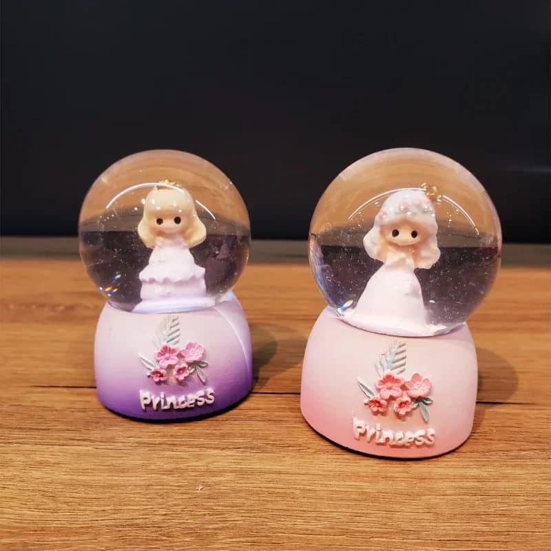 Işıklı Prenses Kar Küresi 7x4 Cm Kaliteli Cam