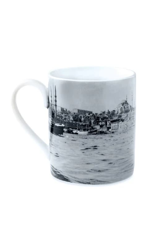 X Istanbul Modern Othmar Pferschy-kayıkçı Mug
