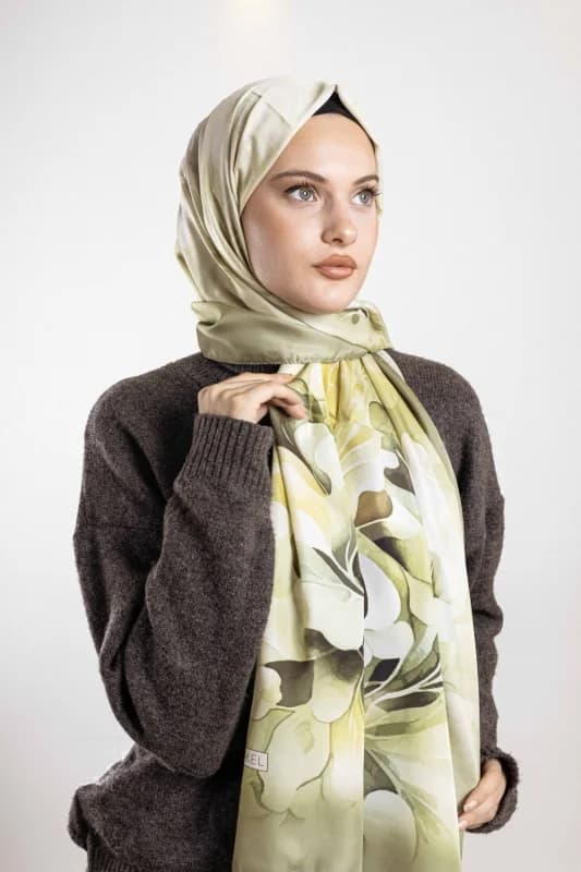 Alfa Silk Kadın Şal - İpeksi Parlaklıkta, Kolay Şekil Alan, Şık Kombin Tamamlayıcısı