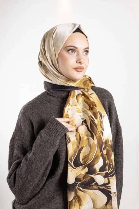 Alfa Silk Kadın Şal - İpeksi Parlaklıkta, Kolay Şekil Alan, Şık Kombin Tamamlayıcısı