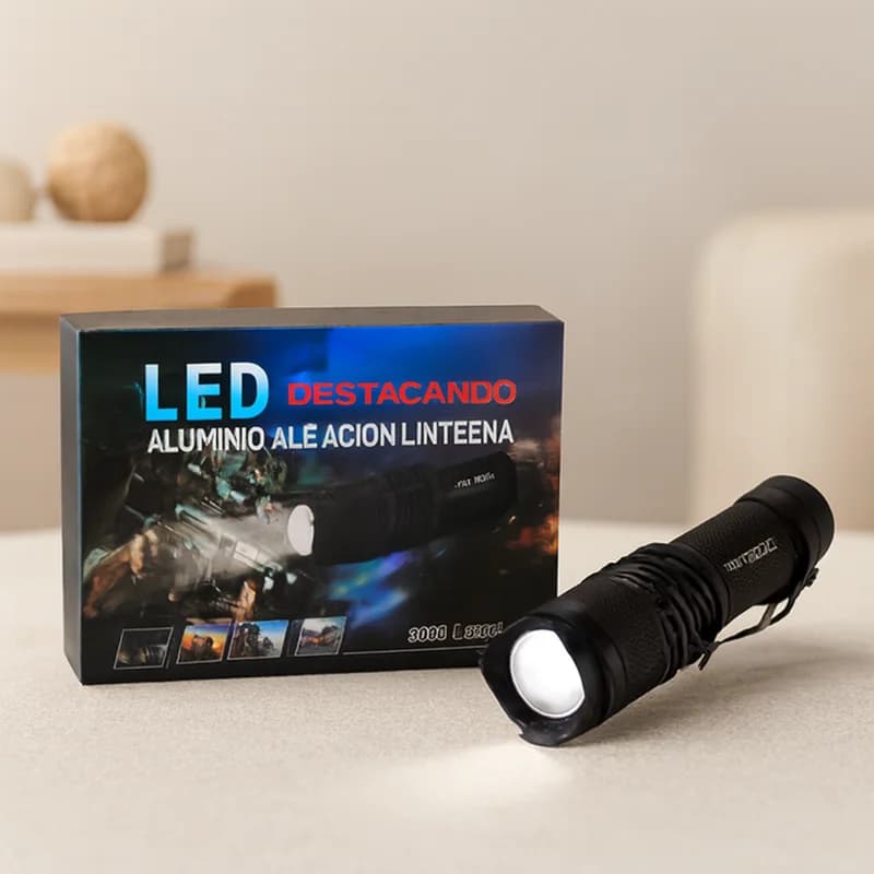 Zoomlu Şarjlı El Feneri 3000 Lumen Metal Kasa 12.5 cm