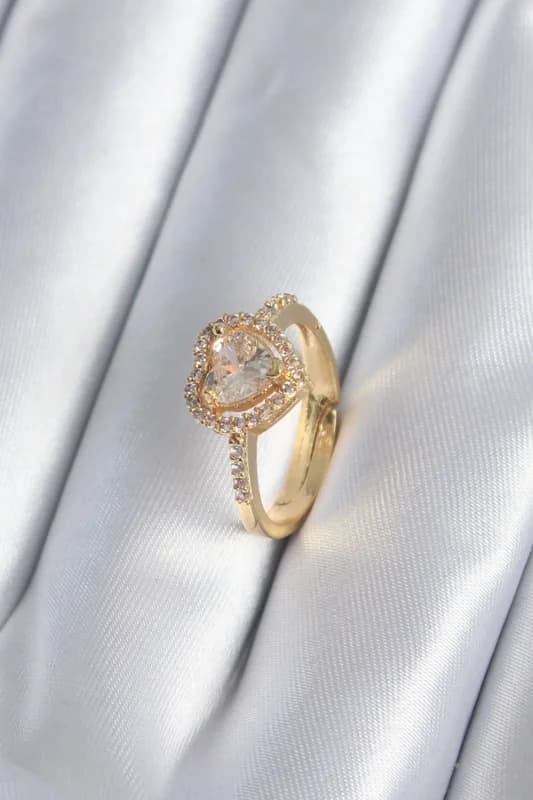 Zirkon Taşlı Gold Renk Kalp Charm Yüzük 1 Adet