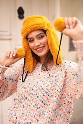 Kadın Kürklü Kulaklıklı Peluş Şapka RKŞ-04 Hardal