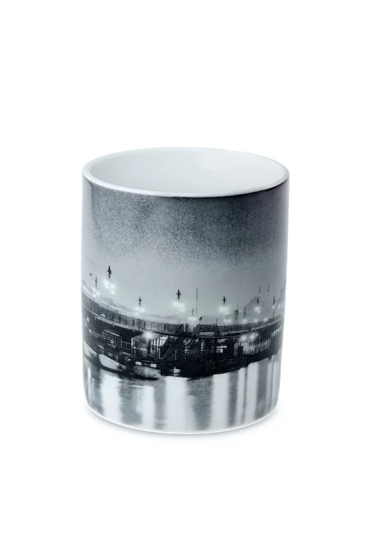 X Istanbul Modern Othmar Pferschy,galata Köprüsü’nde Gece Mug