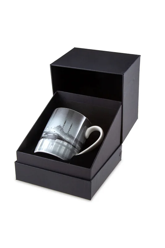 X Istanbul Modern Othmar Pferschy,galata Köprüsü’nde Gece Mug
