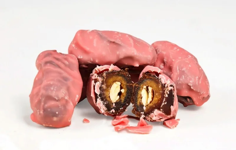 Çilek Çikolatalı Bademli Hurma 500 g