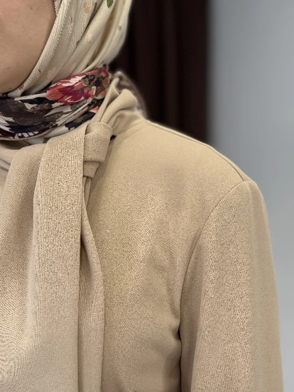 Geniş Fular Yakalı Tunik