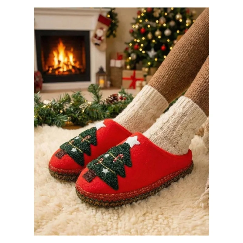 Kırmızı Noel Ağacı Kabartma Nakışlı Sessiz Taban Yılbaşı Hediyelik Panduf Ev Terliği – 3. görsel