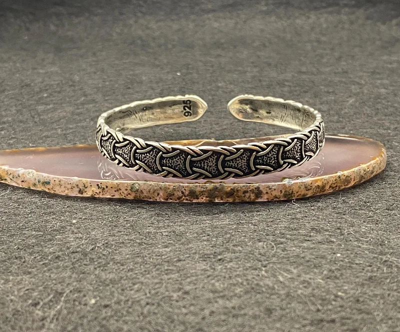 El Yapımı 925 Ayar Gümüş Viking Örgü Manşet Bileklik | Kelt Düğümü Detaylı 19.4 Gramlık Bileklik