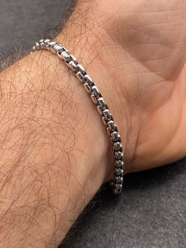El Yapımı 925 Ayar Gümüş Katı Kutu Zincir Bileklik | Oksitlenmiş Silindir Toka 18 Gram – 4. görsel