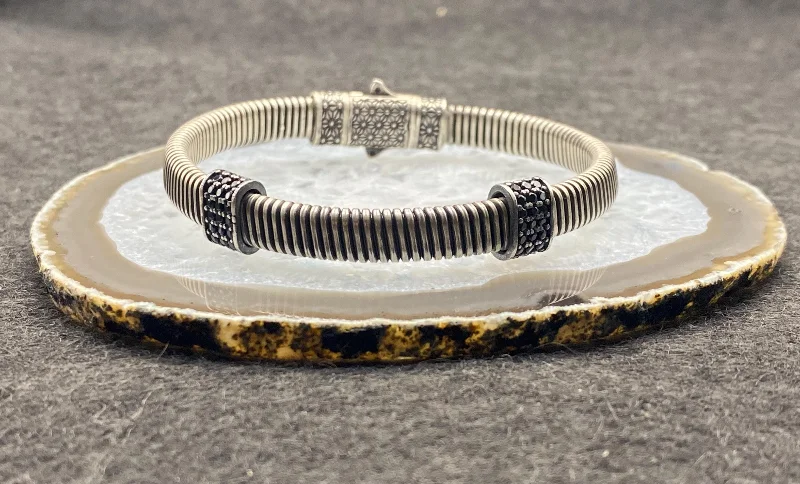 El Yapımı 925 Ayar Gümüş Çok Sıralı Zincir Bileklik | Siyah Zirkon Detaylı Toka 20 Gram – 2. görsel