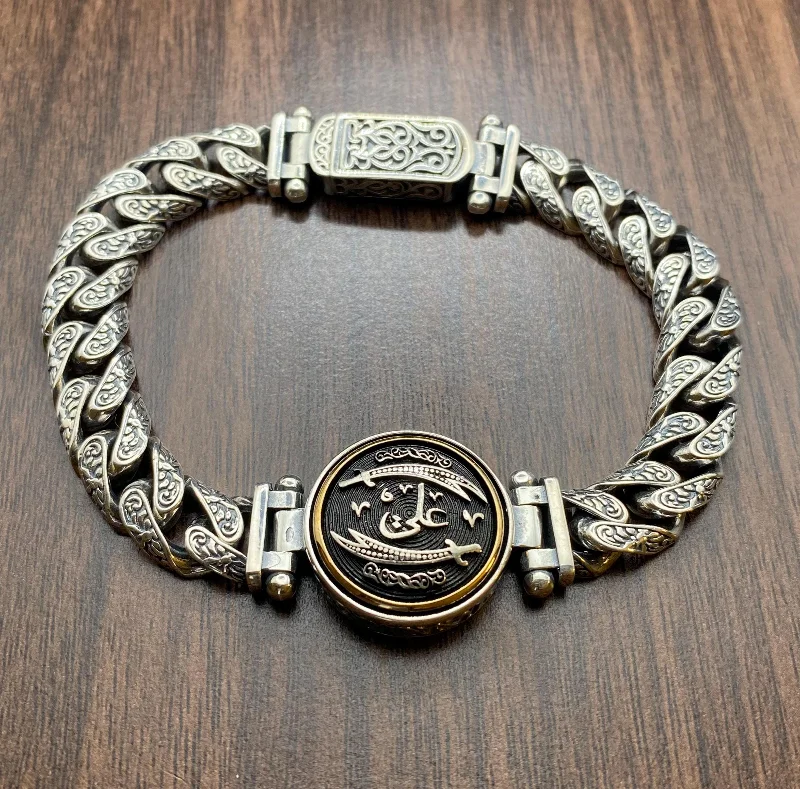 El yapımı 925 ayar gümüşten üretilmiş, ultra ağır, çok sıralı dokuma bileklik, 55 gram.