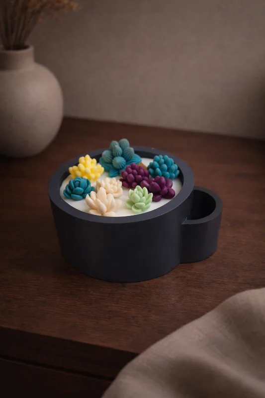 Yuvarlak Taş Tozu Sukulent Ve Kibritlik Detaylı Dekoratif Mum 13x6,5 cm Soya Wax Mum