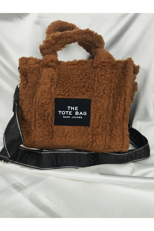 Kahverengi Peluş Teddy Yazılı Etiketli Geniş Omuz Askılı Tote Bag – 2. görsel