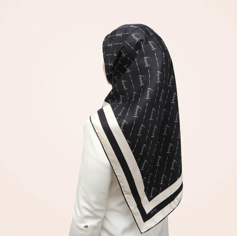 İmza Siyah 16 Momme %100 Twill İpek Eşarp 90x90 – 3. görsel