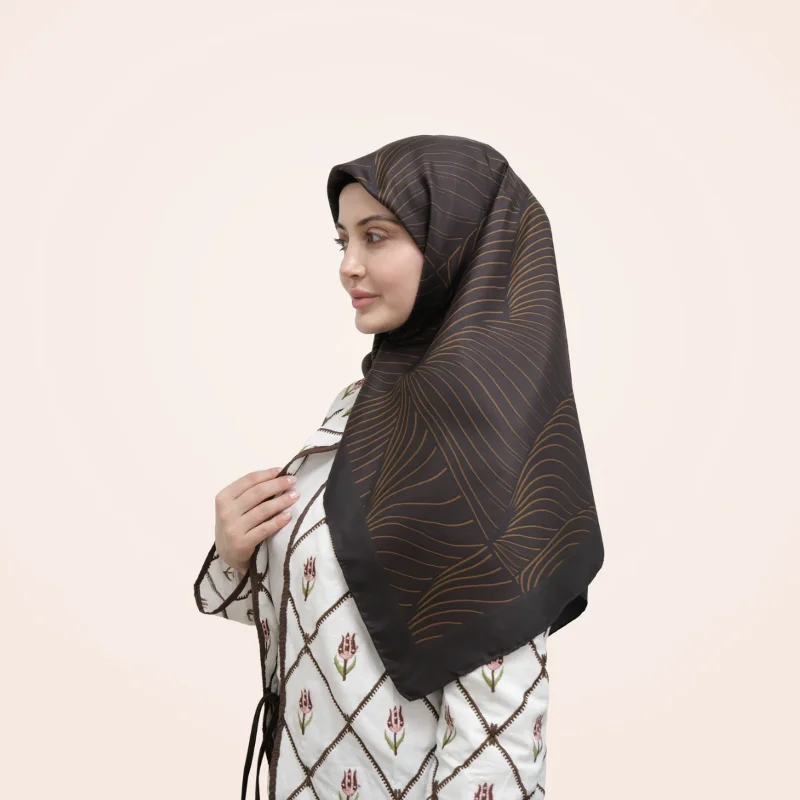 Saye Toprak Esintisi 16 Momme %100 Twill İpek Eşarp 90x90 – 2. görsel