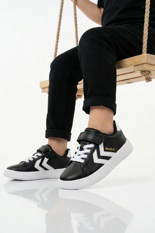 Siyah Cırtlı Unisex Çocuk Spor Ayakkabı
