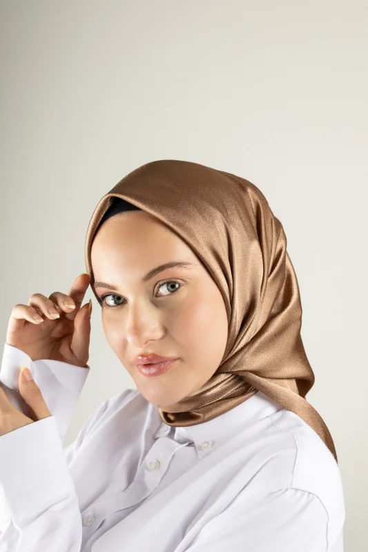 Aura Düz Renk Eşarp - Gündelik ve Özel Kombinler İçin Şık Seçim – 3. görsel