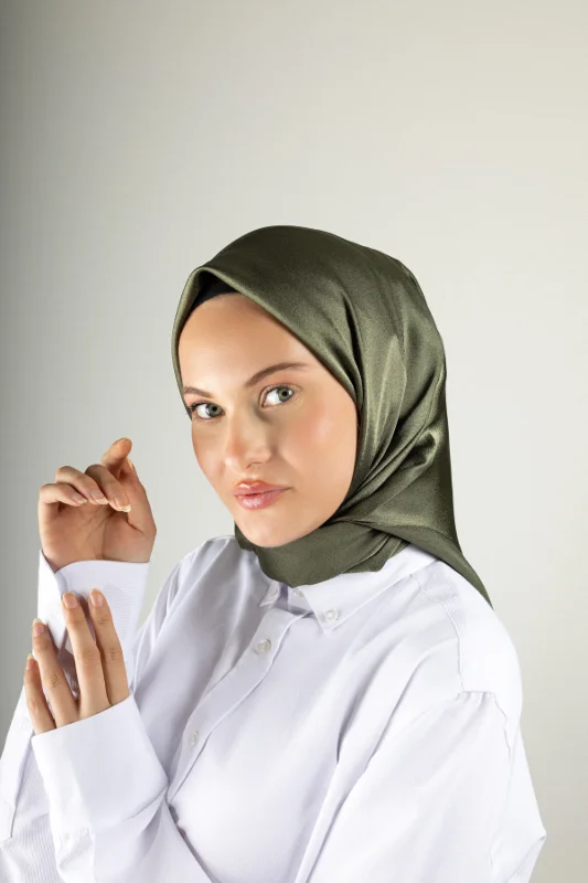 Aura Düz Renk Eşarp - Gündelik ve Özel Kombinler İçin Şık Seçim – 3. görsel