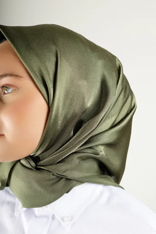 Aura Düz Renk Eşarp - Gündelik ve Özel Kombinler İçin Şık Seçim – 4. görsel