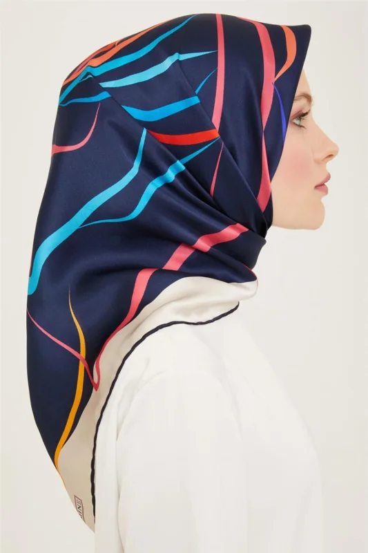 Çiçek Desenli Twill İpek Eşarp 24Ya9115 31 06 – 2. görsel