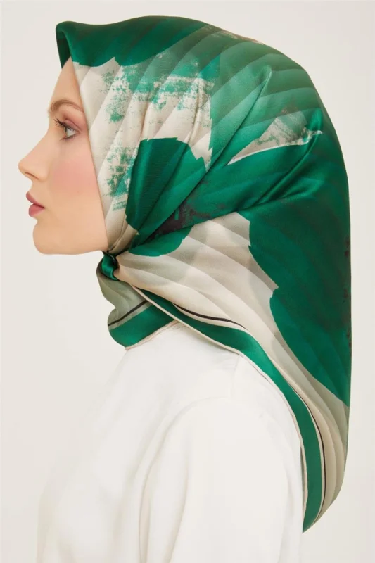 Çiçek Desenli Twill İpek Eşarp 24Ya9100 87 85 – 3. görsel