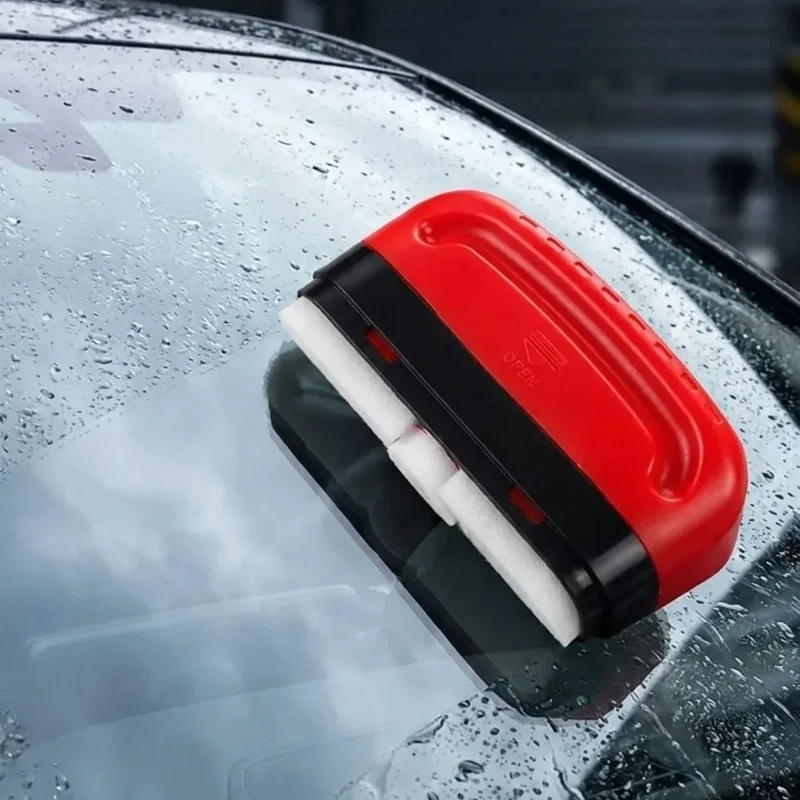 Ergonomik Tasarımlı Buğu Önleyici Sünger ile Temiz Cam Deneyimi