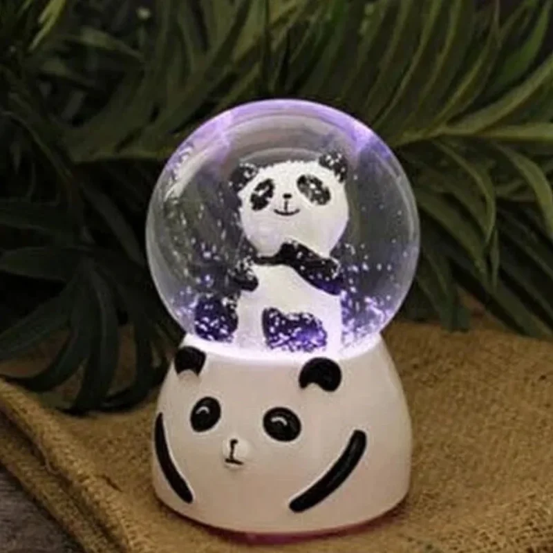 Eğlenceli LED Müzikli Panda Figürlü Kar Küresi