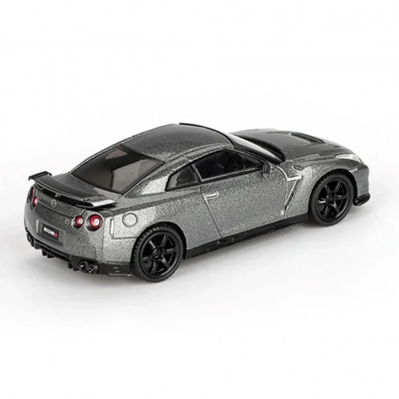 Nismo R35 CRS Version 64 GTR Dark Metal 1 Adet