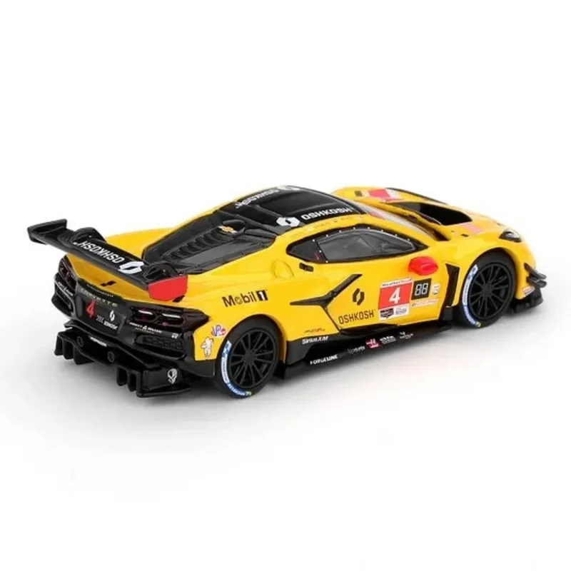 64 Z06 GT3.R #4 Corvette Racing 1 64 Ölçekli – 3. görsel