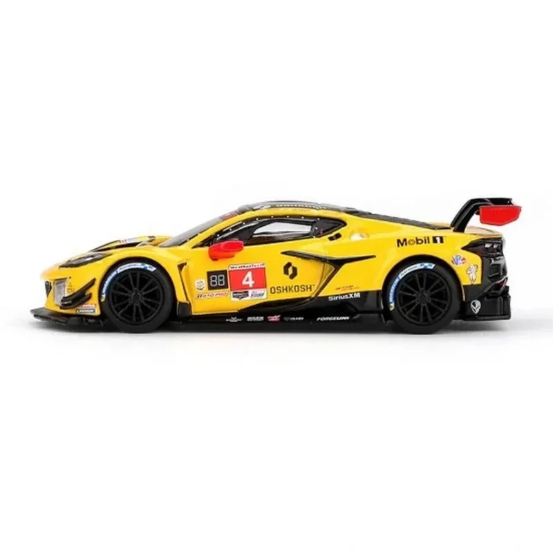 64 Z06 GT3.R #4 Corvette Racing 1 64 Ölçekli – 2. görsel