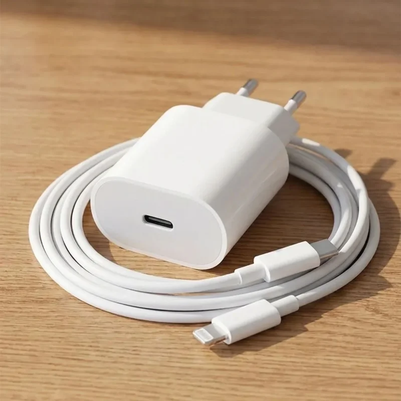 Ultra Hızlı 20 W USB-C Lightning Şarj Adaptörü ile Kablolu Şarj Cihazı