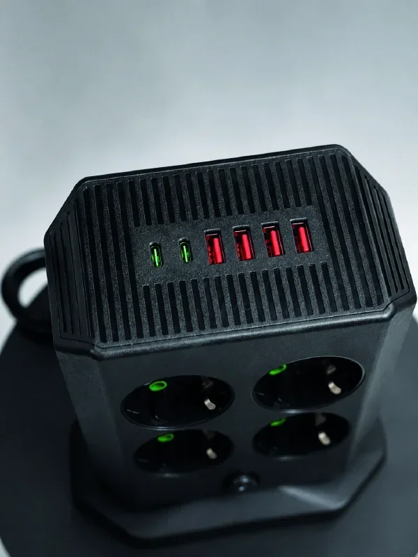 Modern Tasarımlı 8'li Dikey Priz 4 Usb 2 Type-c Hızlı Şarj
