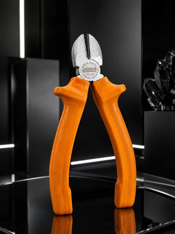 Dövmeli Yan Keski 16 Cm Ergonomik Saplı