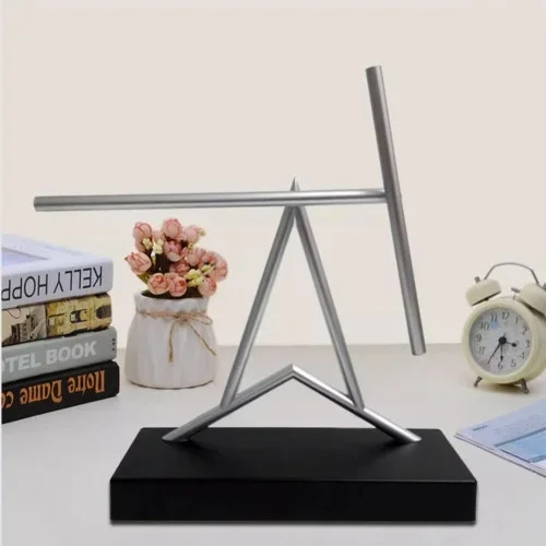 Dinamik Kaos Sarkaç Pilli Newton 28x40 Cm Masaüstü Dekor