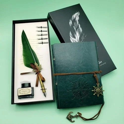 Şık Deri Defter Ve Tüylü Kalem Seti 75 Yaprak Çizgisiz