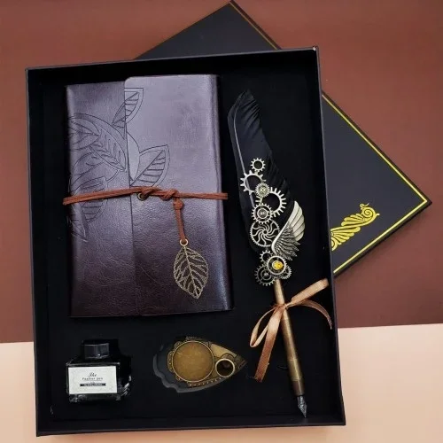 Şık Tüylü Divit Hokka Kalem Seti 75 Yaprak Defter İle