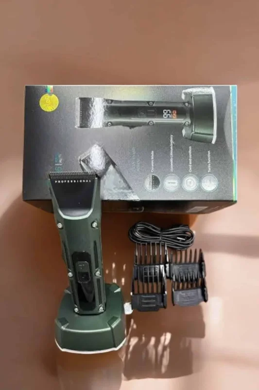 Paslanmaz Çelik Tıraş Makinesi Dijital Ekran 4 Tarak Seti