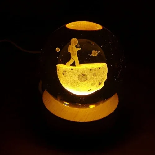 Estetik Astronot Cam Küre 6 Cm Ahşap Altlık İle