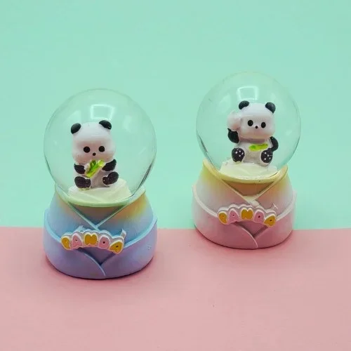 Sevimli Panda Işıklı Kar Küresi 10 Cm Dekoratif