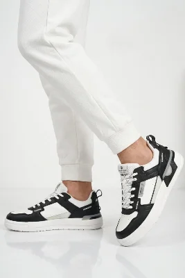 Beyaz Siyah Bağcıklı Erkek Sneaker